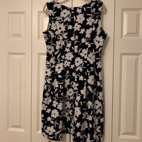 Floral Sundress - Picture 3 of 4